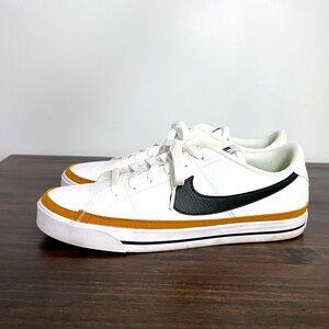 Women’s Nike Court Legacy